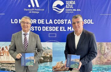 La Diputación presenta la guía de buceo de la Senda Azul que promociona el patrimonio marino de Nerja y Maro